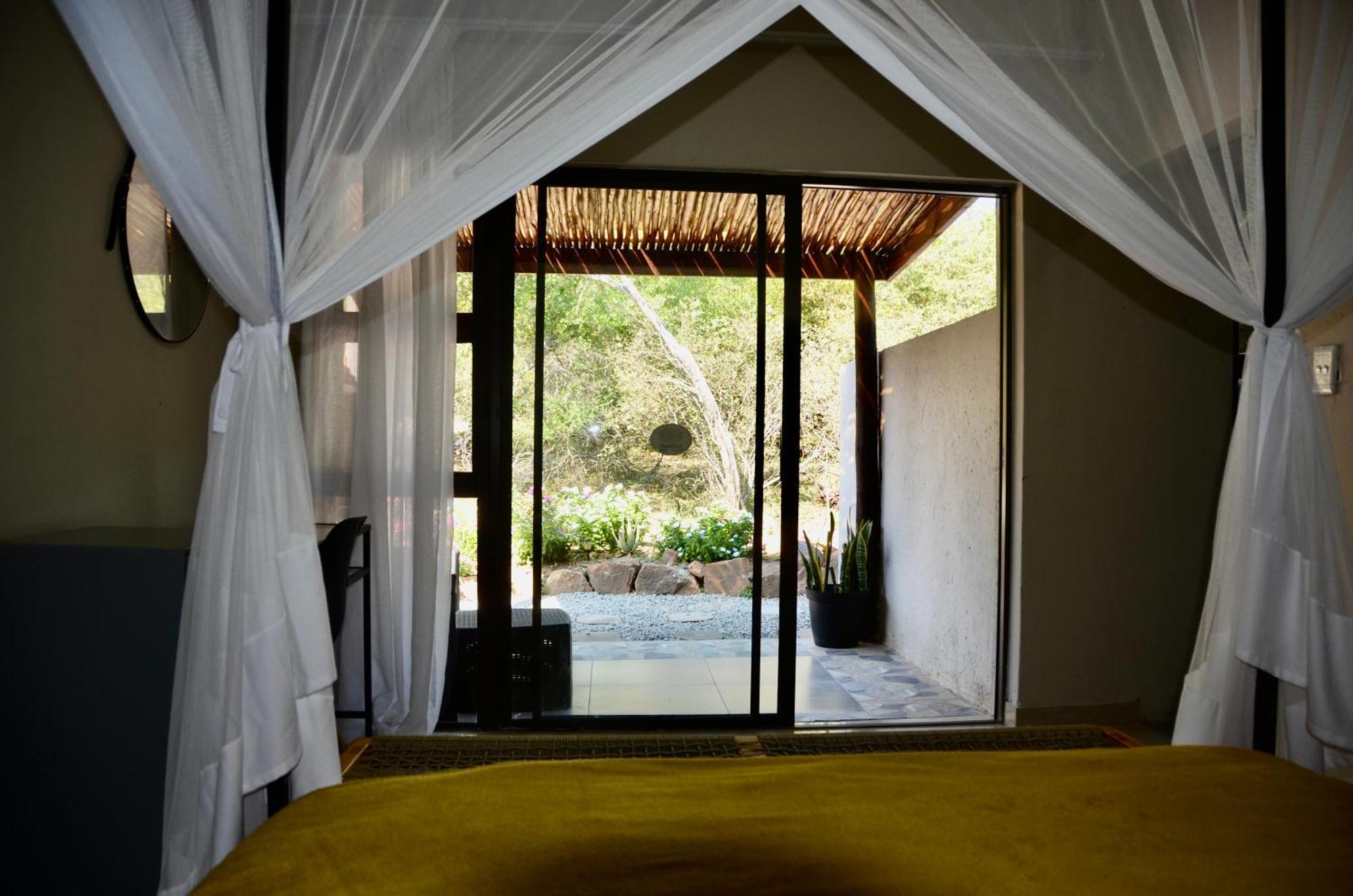 Kholiwe On Kruger Lodge & Safaris Marloth Park Kültér fotó